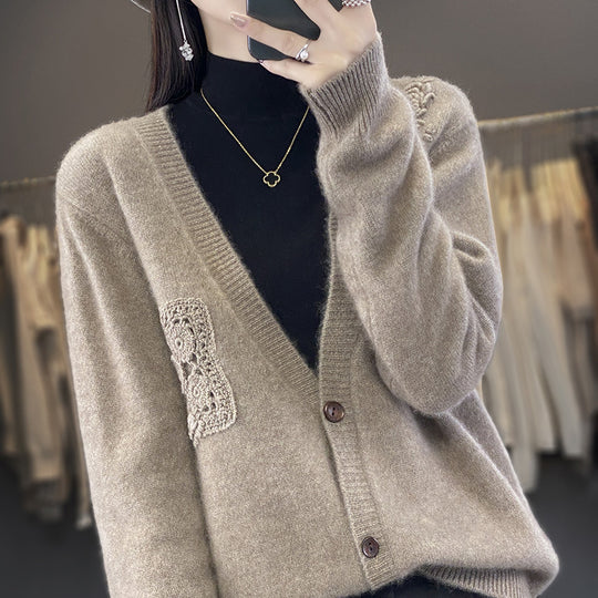 Damen Zweiteiliges Feinstrick‑Set mit Strickcardigan und Top sowie gehäkelten Blumenapplikationen Shop Nory