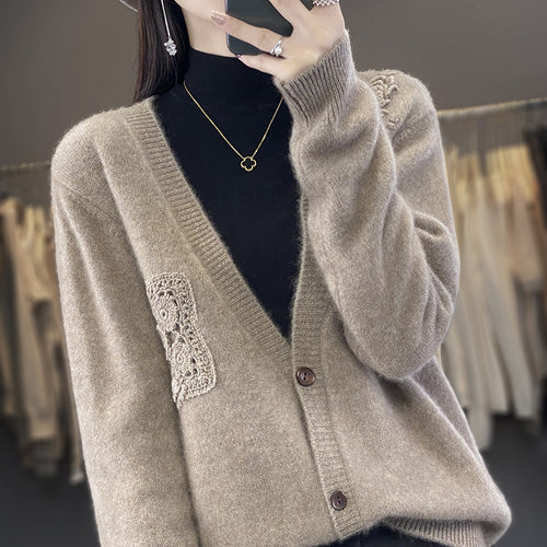 Damen Zweiteiliges Feinstrick‑Set mit Strickcardigan und Top sowie gehäkelten Blumenapplikationen Shop Nory