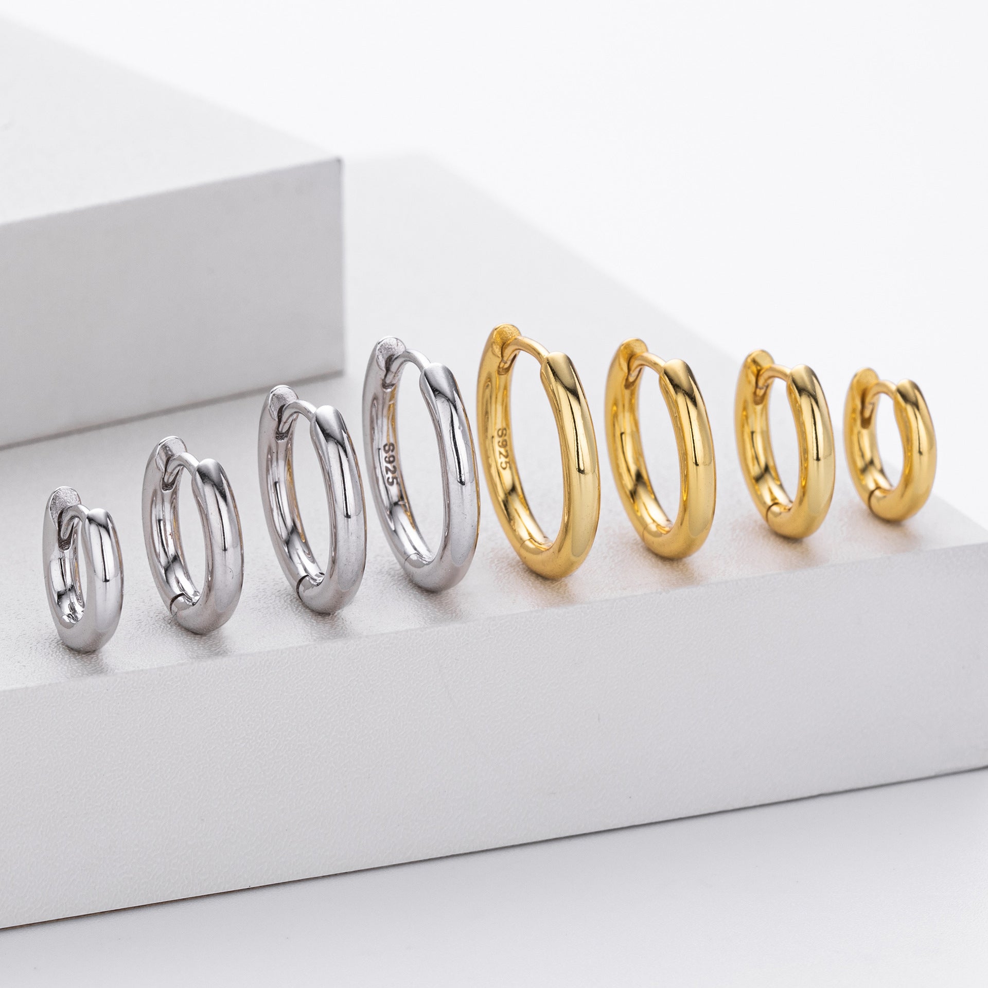 Damen Creolen mit zeitgenössischem Design aus hochwertigem 925 Sterling Silber Shop Nory
