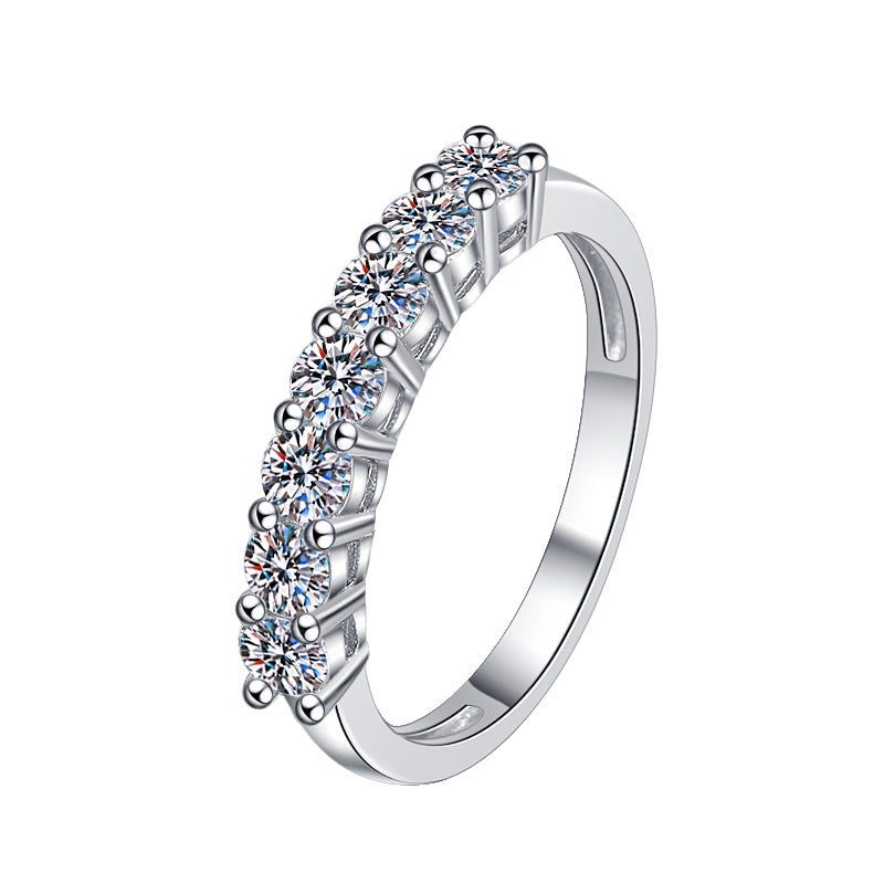 Damen zierlicher Ring mit strahlenden Zirkonia und luxuriösem Goldbesatz Shop Nory