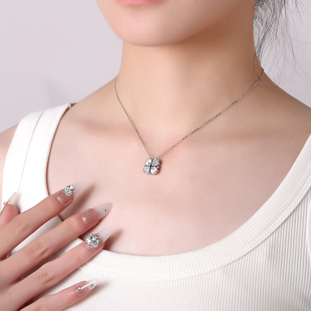 Damen Halskette mit kunstvollem Herzdesign und funkelnden Zirkonia Shop Nory