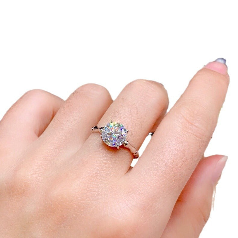 Damen Eleganter Solitär-Ring mit exquisitem Zirkonia-Besatz Shop Nory