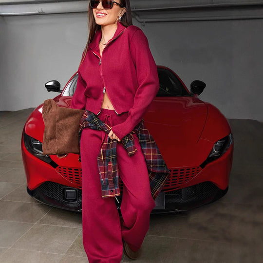 Damen Feinstrick-Zweiteiler mit taillierter Zip-Kapuzenjacke und weiten High‑Waist Kordelhose Shop Nory