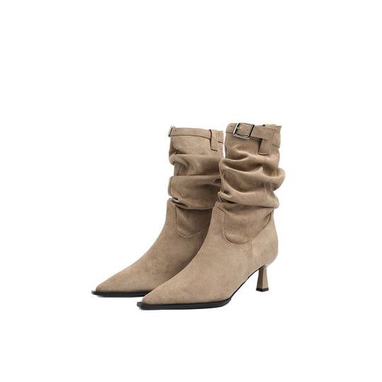 Damen spitz zulaufende knöchelhohe Stiefel mit gerafftem Schaft, verstellbarem Schnallenriemen und schlankem Kittenabsatz Shop Nory