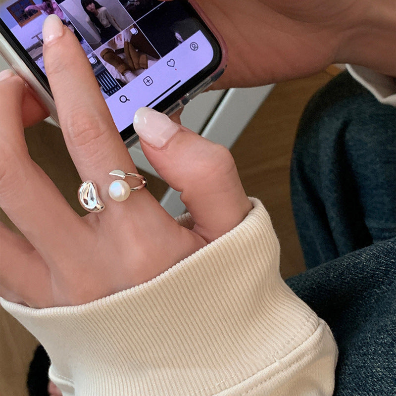Damen Ring mit organischem Design und feiner Perle Shop Nory