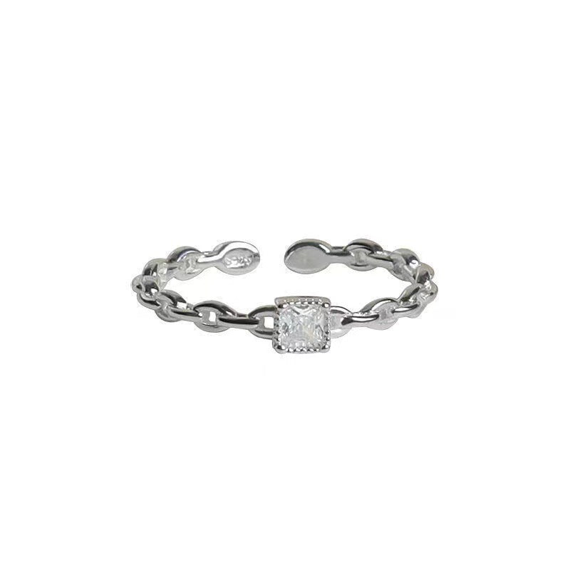 Damen offener Ring mit elegantem Kettendesign und funkelndem Zirkonia Shop Nory