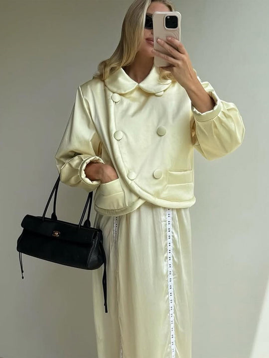 Damen Kurzgeschnittene gesteppte Jacke mit asymmetrischer Doppelknopfreihe und voluminösen Ärmeln Shop Nory