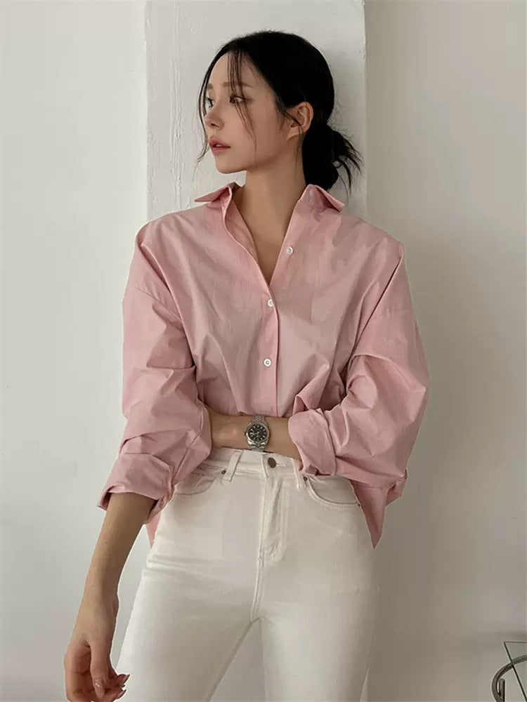 Damen Oversize-Kentkragenbluse aus leichter Baumwoll-Popeline mit kastiger Passform und krempelbaren Ärmeln Shop Nory