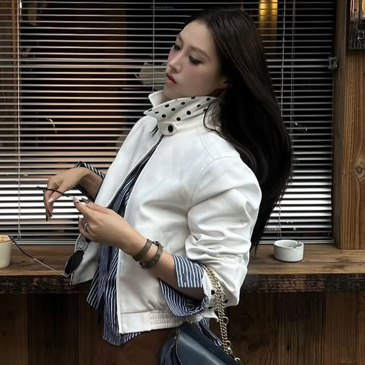 Damen Kurz geschnittene Blousonjacke mit Stehkragen, verdecktem Reißverschluss und kontrastiertem Punktemuster-Futter Shop Nory
