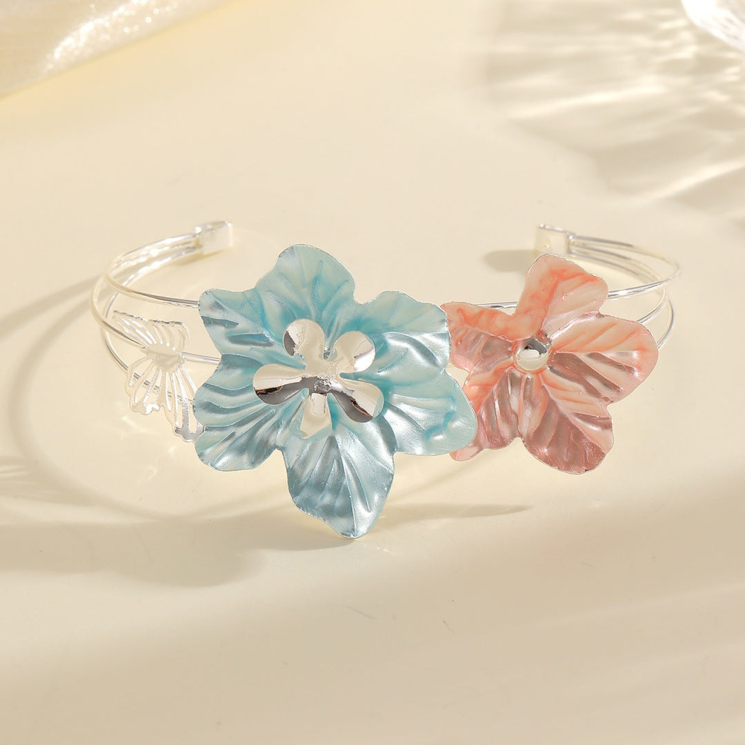 Damen Haarschmuck mit kunstvollen Blütenmotiven Shop Nory