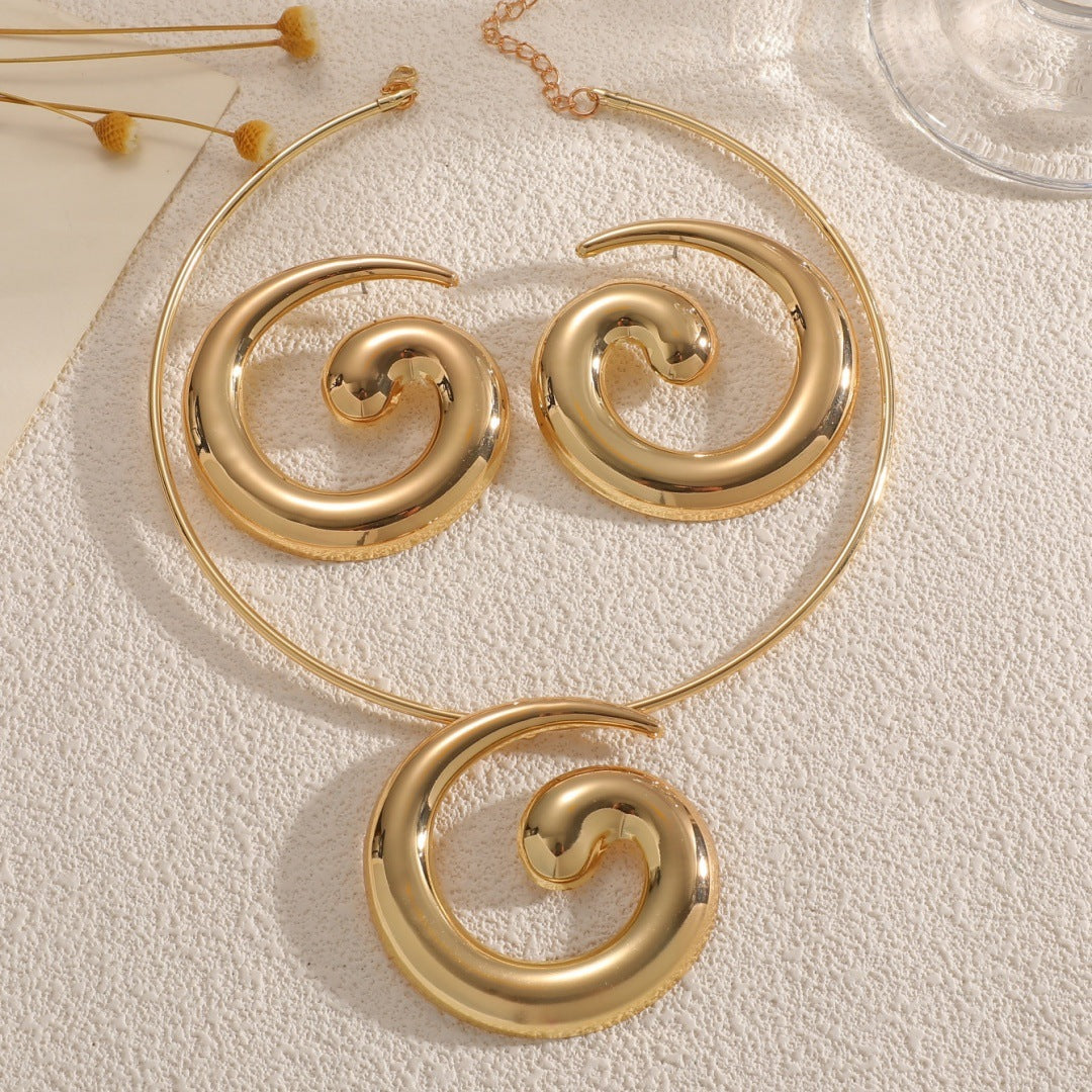 Damen Halskette mit elegantem spiralförmigem Anhänger Shop Nory
