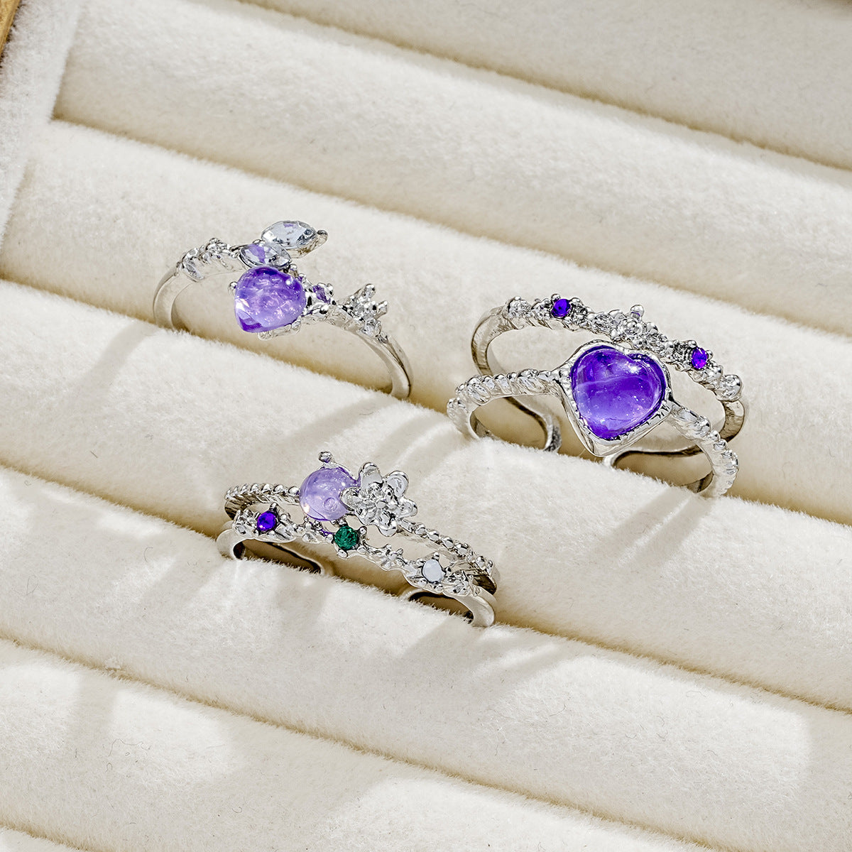 Damen Schmuckring-Set mit kunstvollen Herz- und floralen Designs Shop Nory