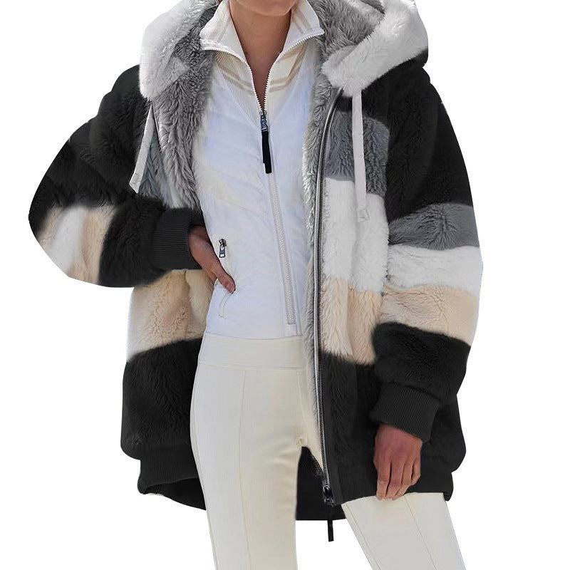 Damen nan kuschelige Oversize Kunstpelzjacke mit Kapuze, Blockstreifen und Rippbündchen Shop Nory