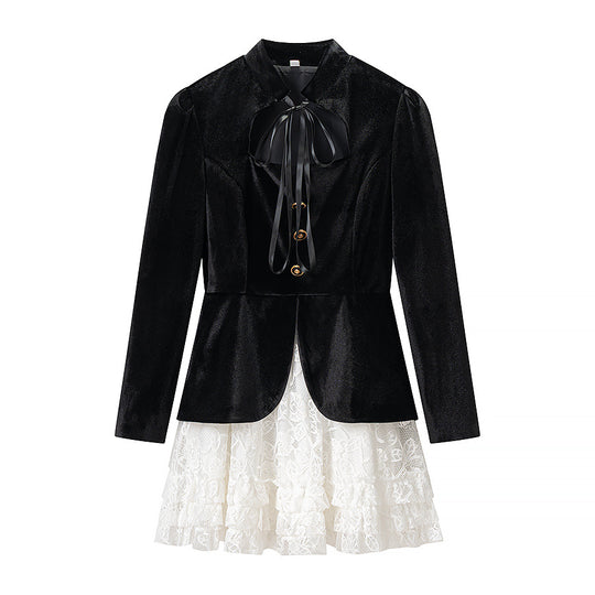 Damen Zweiteiliges Samt‑Blazerkleid mit Schleifenkragen und gestuftem Spitzenrock Shop Nory