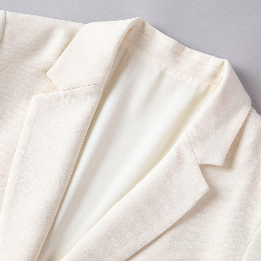Damen Longline-Blazer mit geradem Schnitt und dezenten Pattentaschen Shop Nory