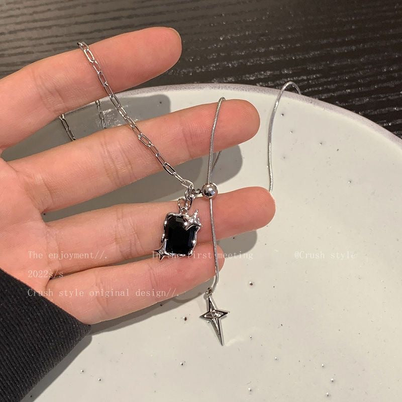Damen modische Halskette mit einzigartigem Kreuzdesign Shop Nory