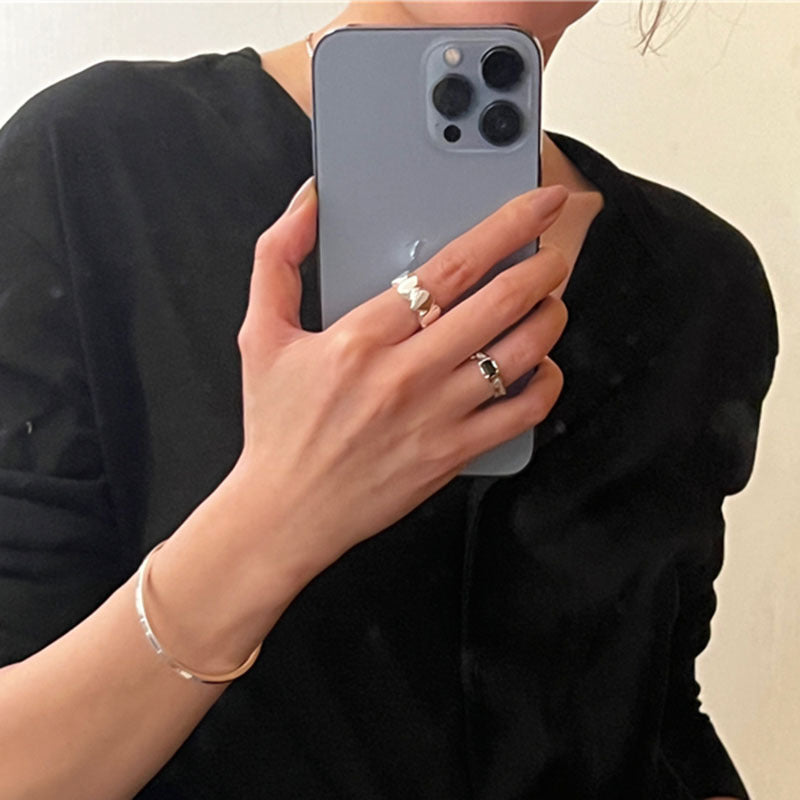 Damen Offener Ring mit kunstvollem Design und facettiertem Onyx Shop Nory