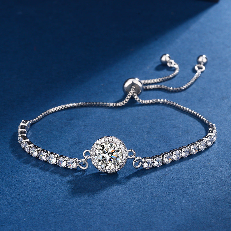 Filigranes Armband mit Funkelnder Kristallblüte