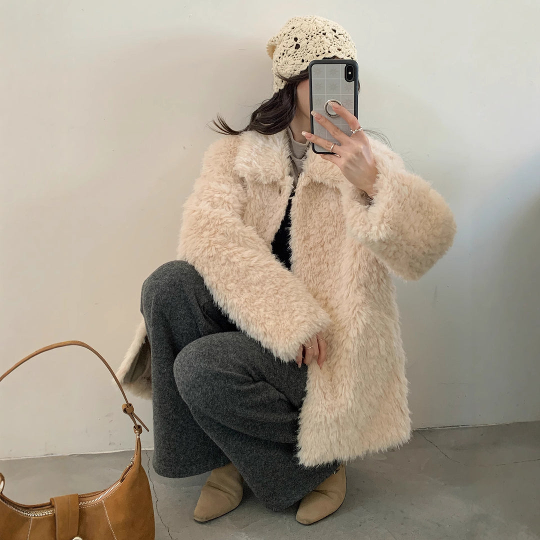 Damen Flauschiger Teddy-Mantel aus Kunstfell mit Hemdkragen und Boxy‑Silhouette Shop Nory