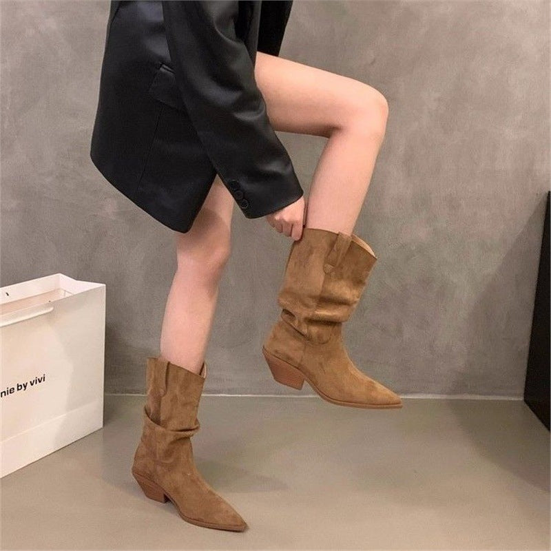 Damen Slouchy Western‑Stiefeletten mit spitzer Zehenform und sculpted Blockabsatz Shop Nory