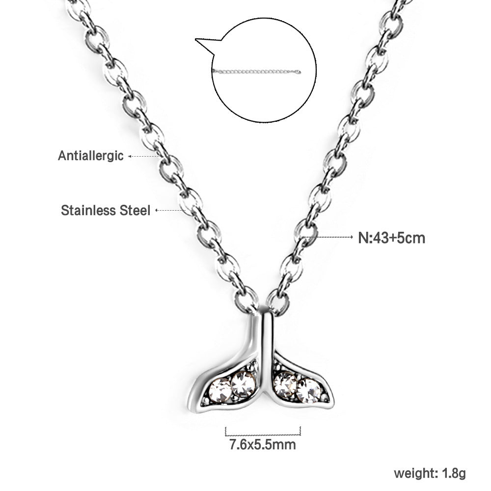 Damen Halskette mit liebevollem Herzmotiv aus goldplattiertem Edelstahl und funkelnden Zirkonia Shop Nory