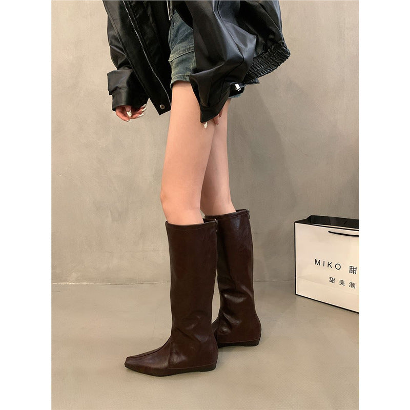 Damen Kniehohe schmal geschnittene Schlupf‑Stiefel mit quadratischer Zehenpartie Shop Nory