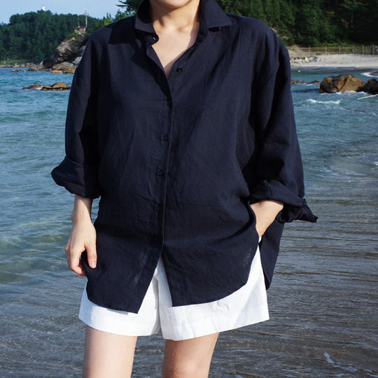 Damen Locker fallende Hemdbluse aus Leinen-Baumwollmix mit hohem Stehkragen und verlängertem Rückenteil Shop Nory