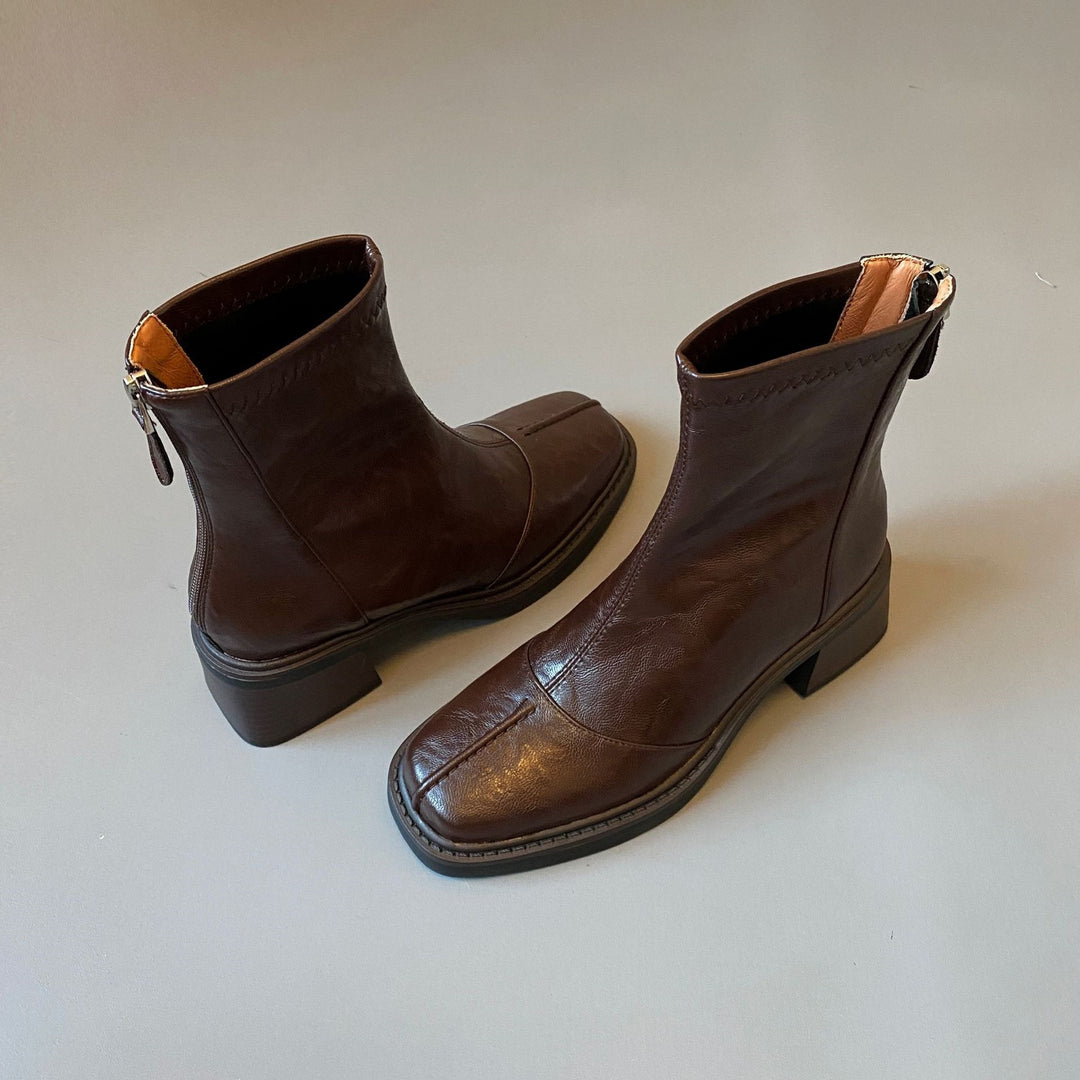 Damen knöchelhohe Lederstiefelette mit quadratischer Zehenpartie und rückseitigem Reißverschluss Shop Nory