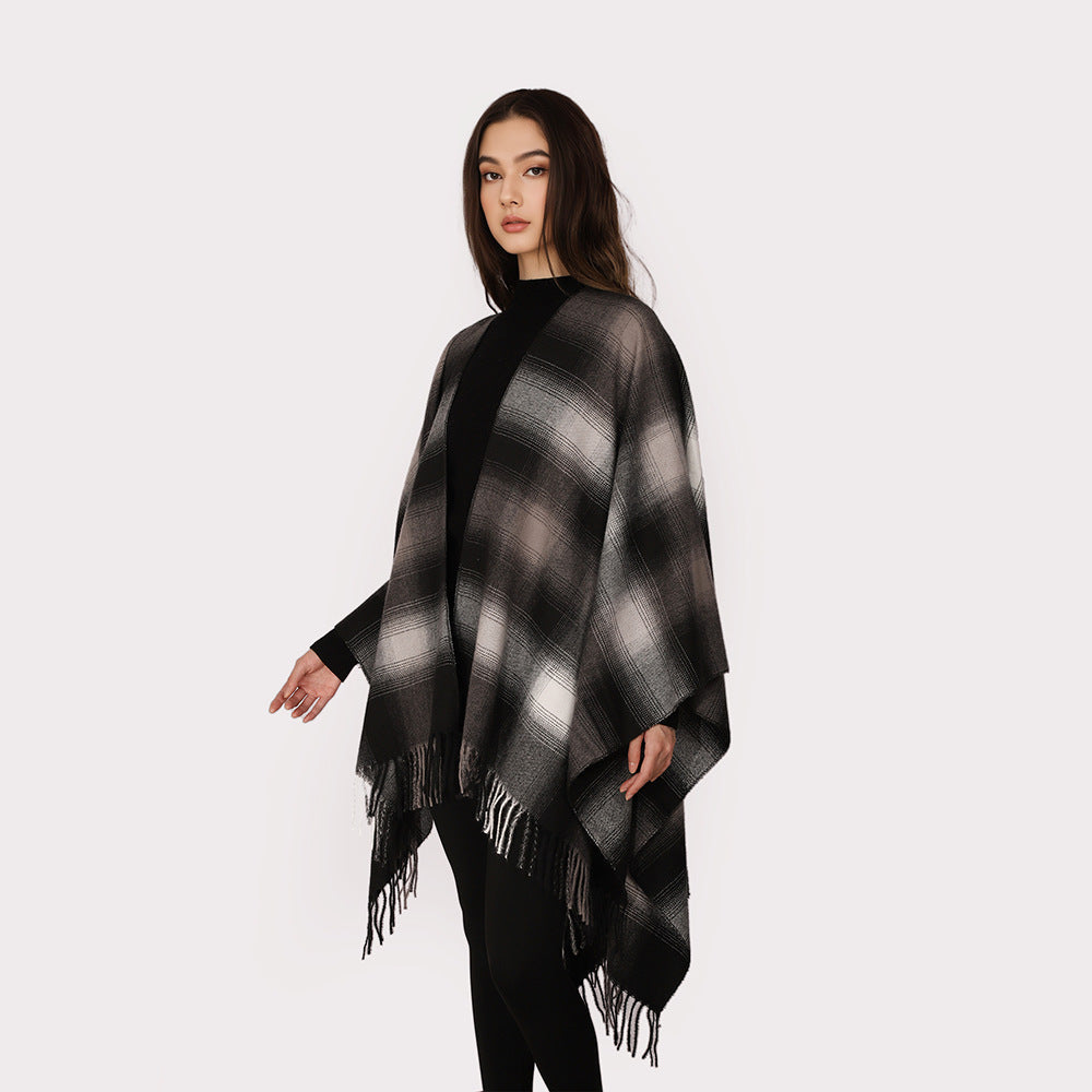 Damen Oversize Wollmix‑Ponchocape mit Ombre‑Karomuster und Fransensaum Shop Nory
