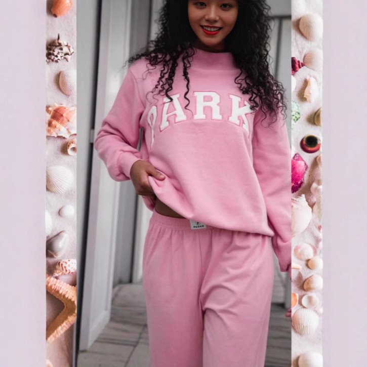 Damen Gemütliches Freizeit-Set mit Oversize kurz geschnittenem Sweatshirt und elastischen Baumwoll-Shorts Shop Nory