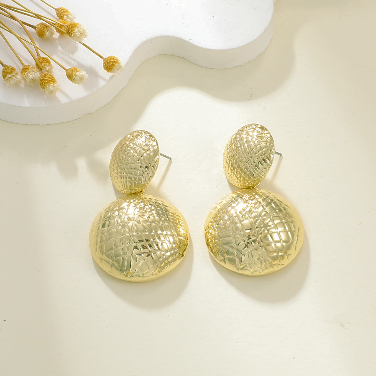 Damen Ohrringe im eleganten Reliefdesign Shop Nory