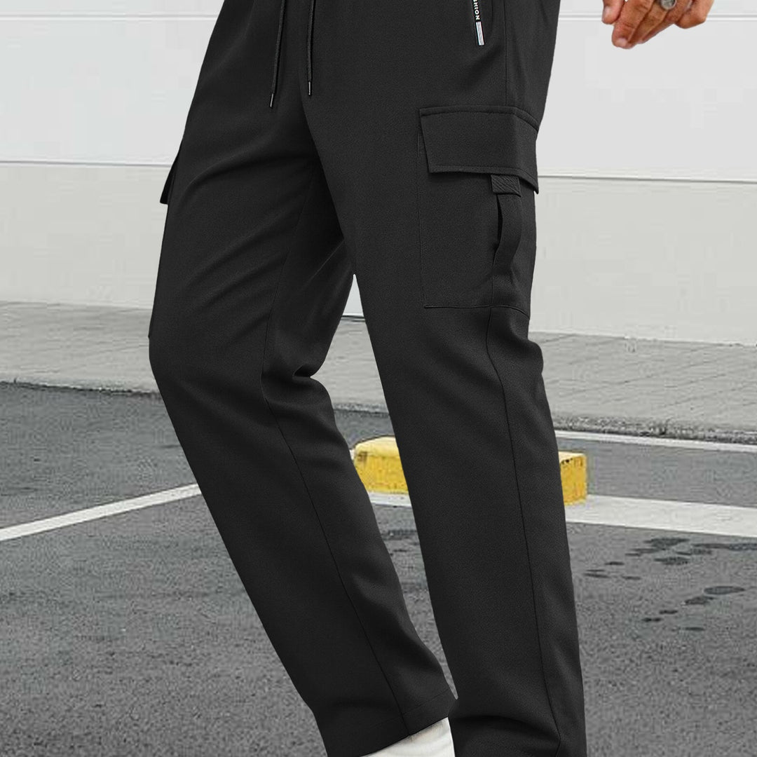 Herren Tapered-Cargo-Jogginghose mit verdecktem Tunnelzug, Zip‑Tasche & Utility‑Klappe Shop Nory