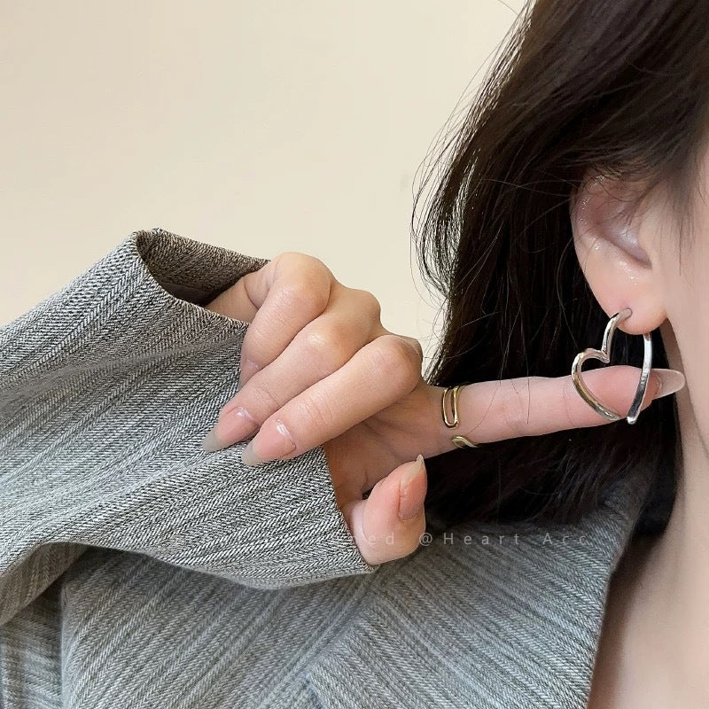 Damen Ohrstecker im modernen Herzdesign Shop Nory