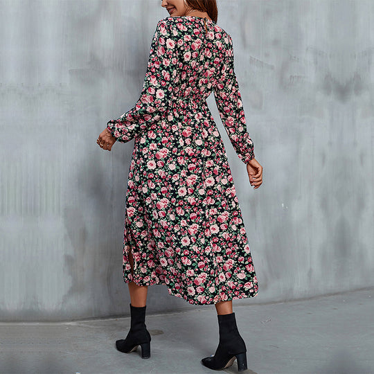 Damen Maxikleid mit V-Ausschnitt, taillierter Empire-Naht, seitlichem Beinschlitz und floralem Allover-Print Shop Nory