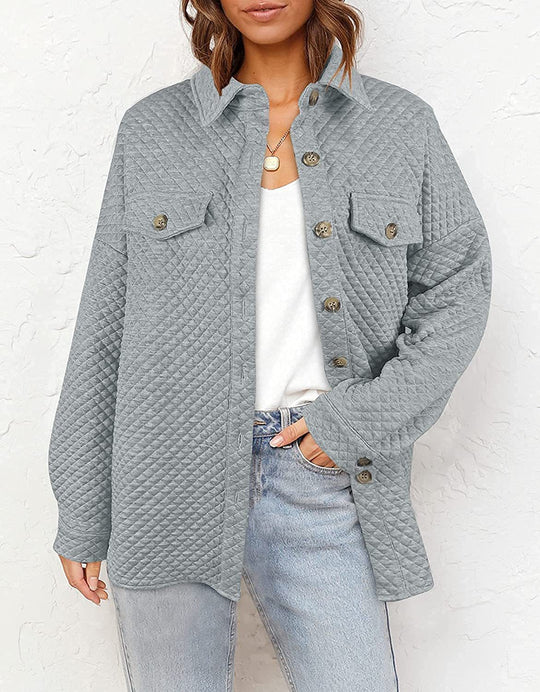 Damen Stepp Übergangshemdjacke mit Oversize Schnitt Brustpatten und Knopfleiste Shop Nory