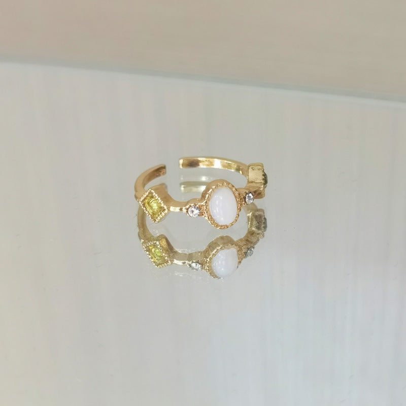 Damen Offener Ring mit strukturierter Oberfläche und elegantem Edelstein Shop Nory