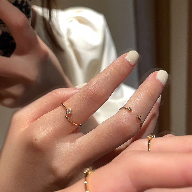 Damen zierlicher Goldring mit funkelndem Zirkonia Shop Nory
