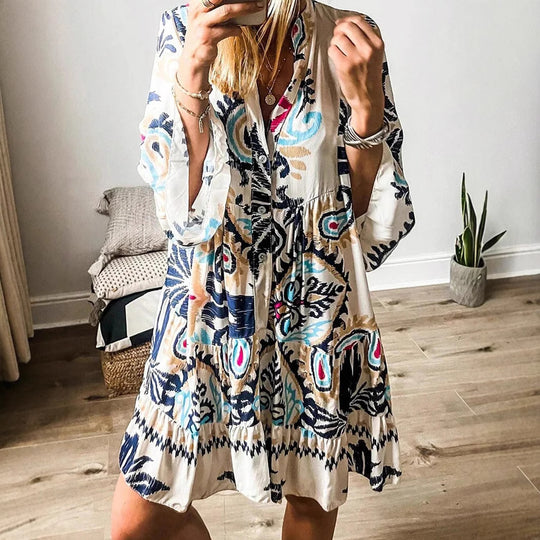 Damen Gestuftes Hemdkleid mit offenem Stehkragen, Knopfleiste und dreiviertel Glockenärmeln Shop Nory
