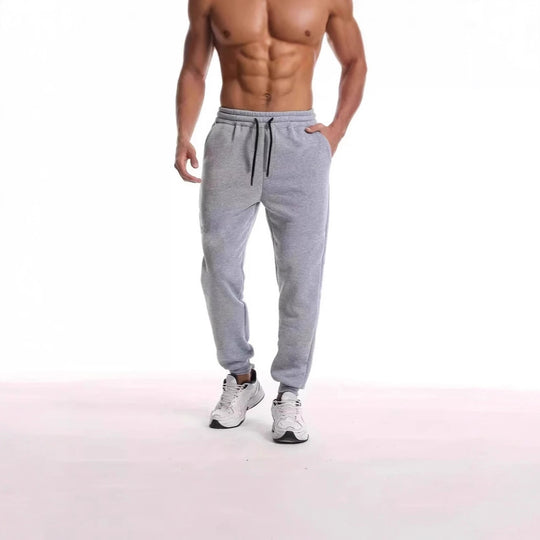 Unisex nan athleisure Jogginghose mit innen angerautem Fleece, elastischem Kordelbund und gerippten Knöchelabschlüssen Shop Nory