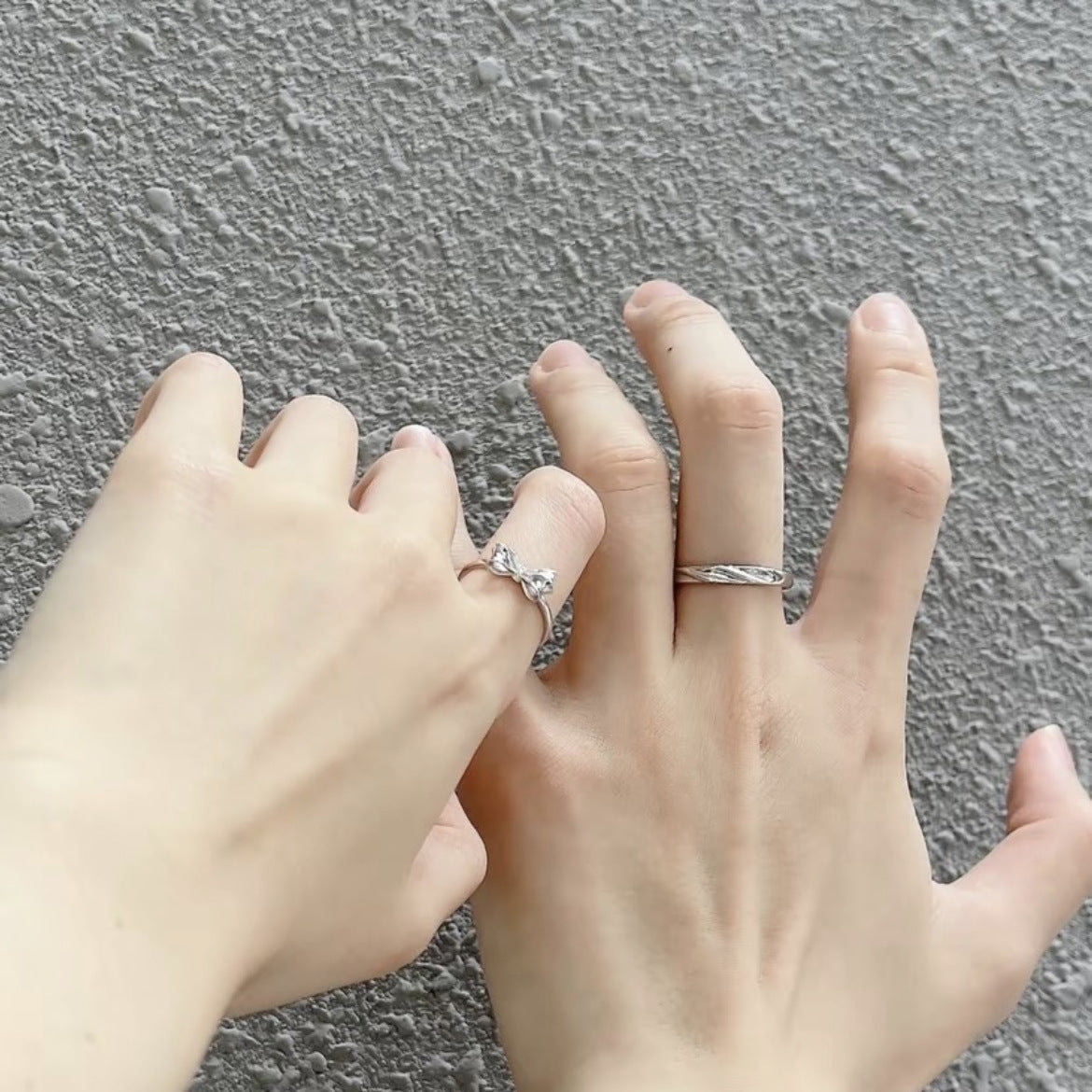 Damen Trauring-Set mit kunstvollem Schleifen-Design und eleganten Zirkonia Shop Nory