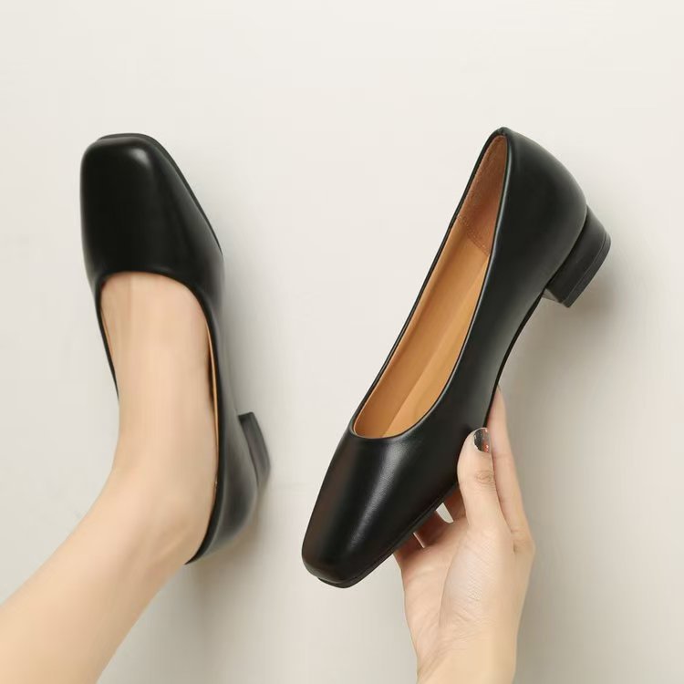 Damen klassische Ballerinas mit elegantem Quadratzehen-Design und leichtem Blockabsatz
