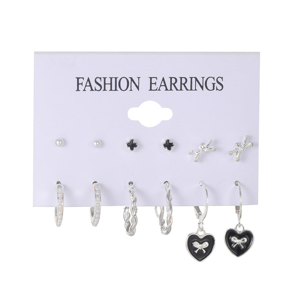 Damen Ohrringe Set mit funkelnden und romantischen Herzmotiven Shop Nory