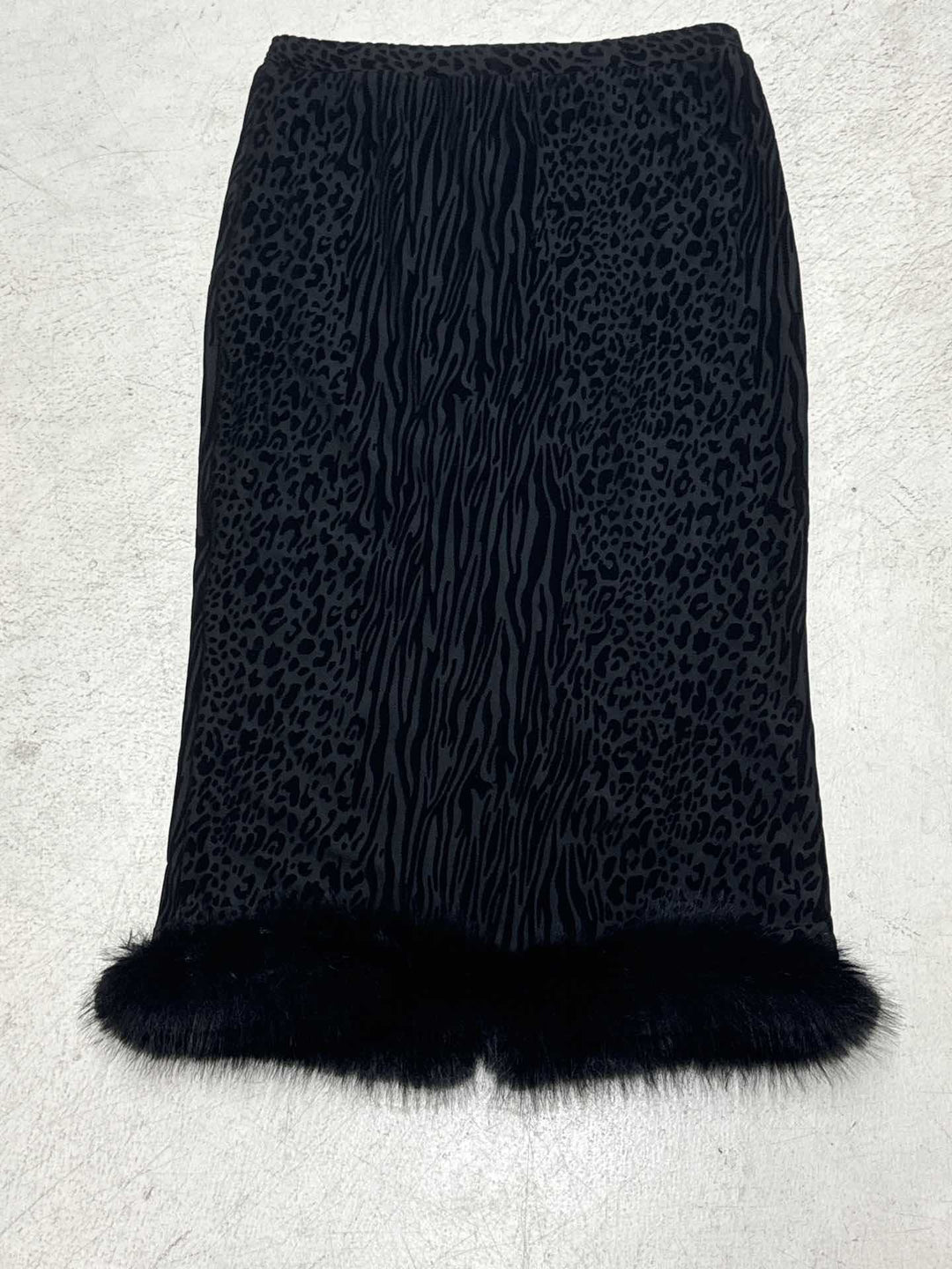 Damen nan kurze Samtjacke mit luxuriösem Kunstfellbesatz an Kragen Saum und Ärmeln Shop Nory