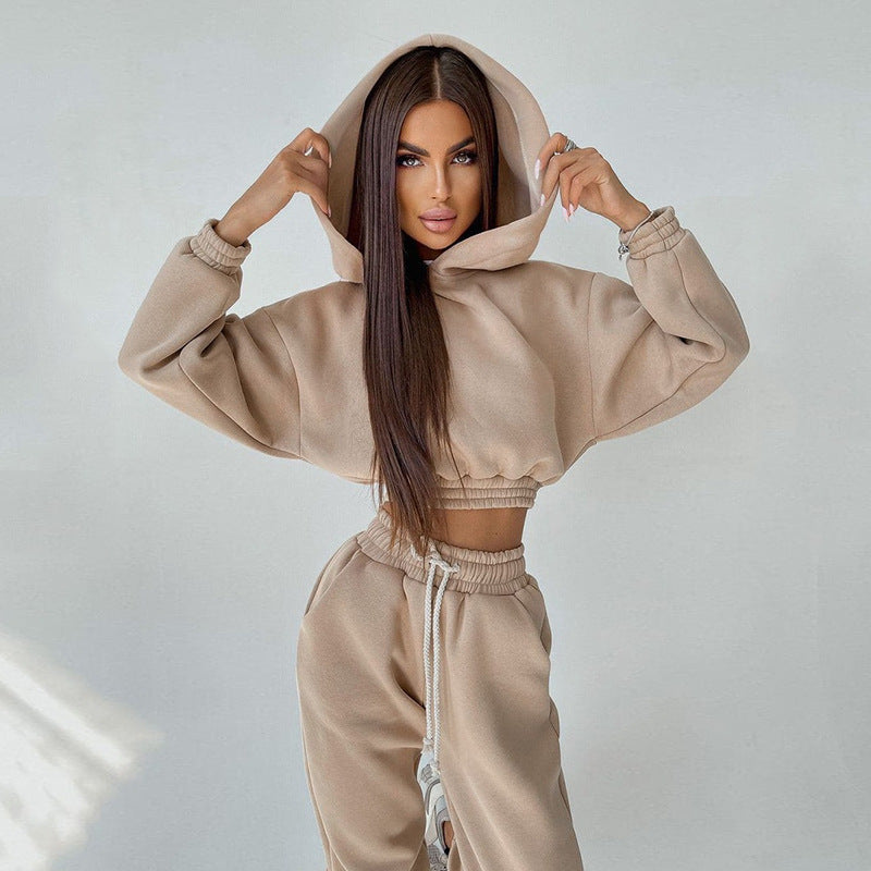 Damen cropped Stehkragen-Sweatset mit elastischem Taillenbund und hochtaillierter Tapered-Jogginghose Shop Nory