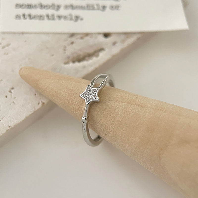 Damen Zierlicher Ring mit funkelndem Sternmotiv Shop Nory