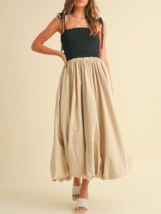 Damen Midikleid mit Smok‑Büste, Bindeträgern und ballonigem Volantrock Shop Nory