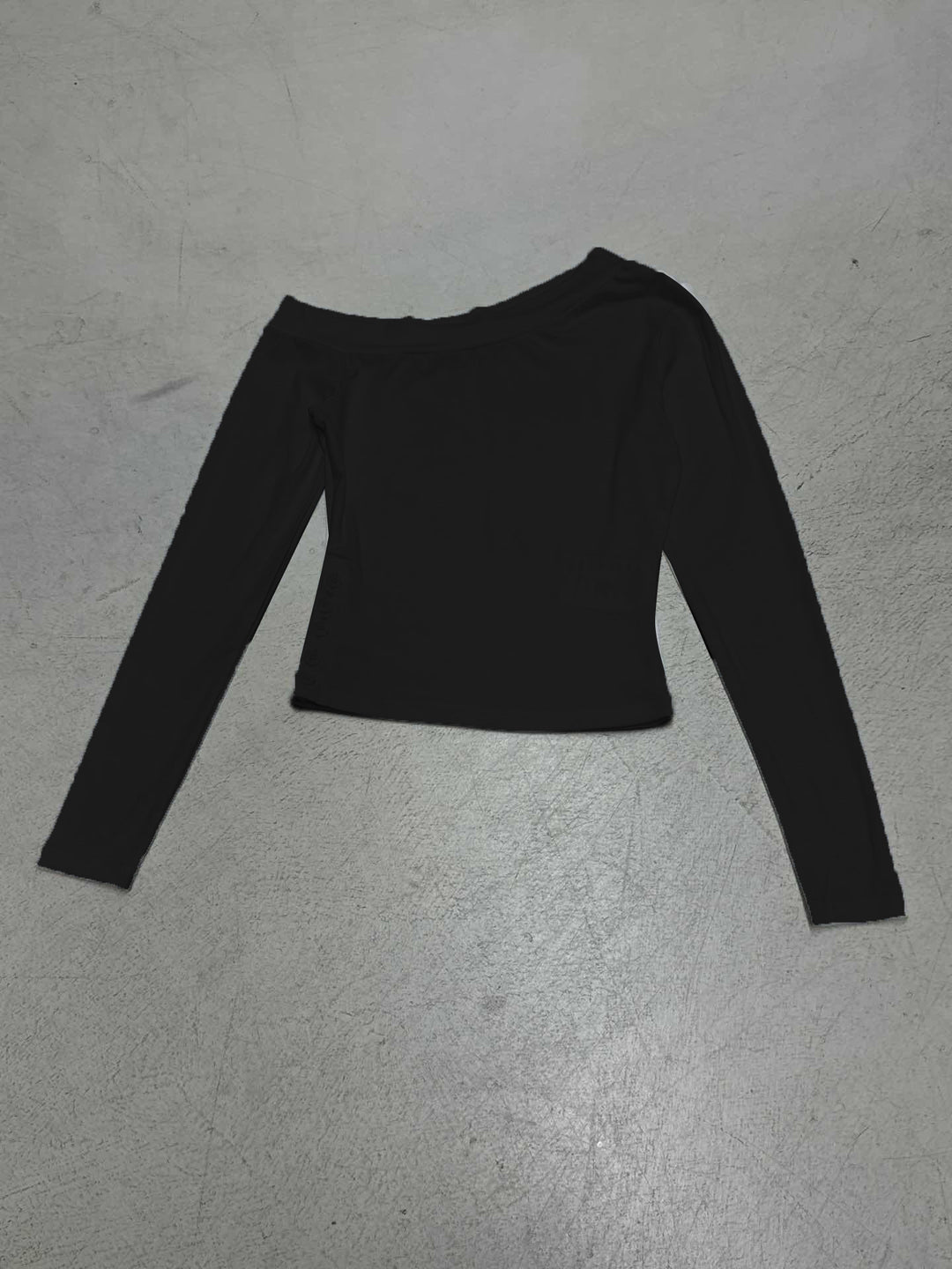 Damen nan schulterfreies Langarmshirt mit taillierter Silhouette und seitlicher Knopfleiste Shop Nory
