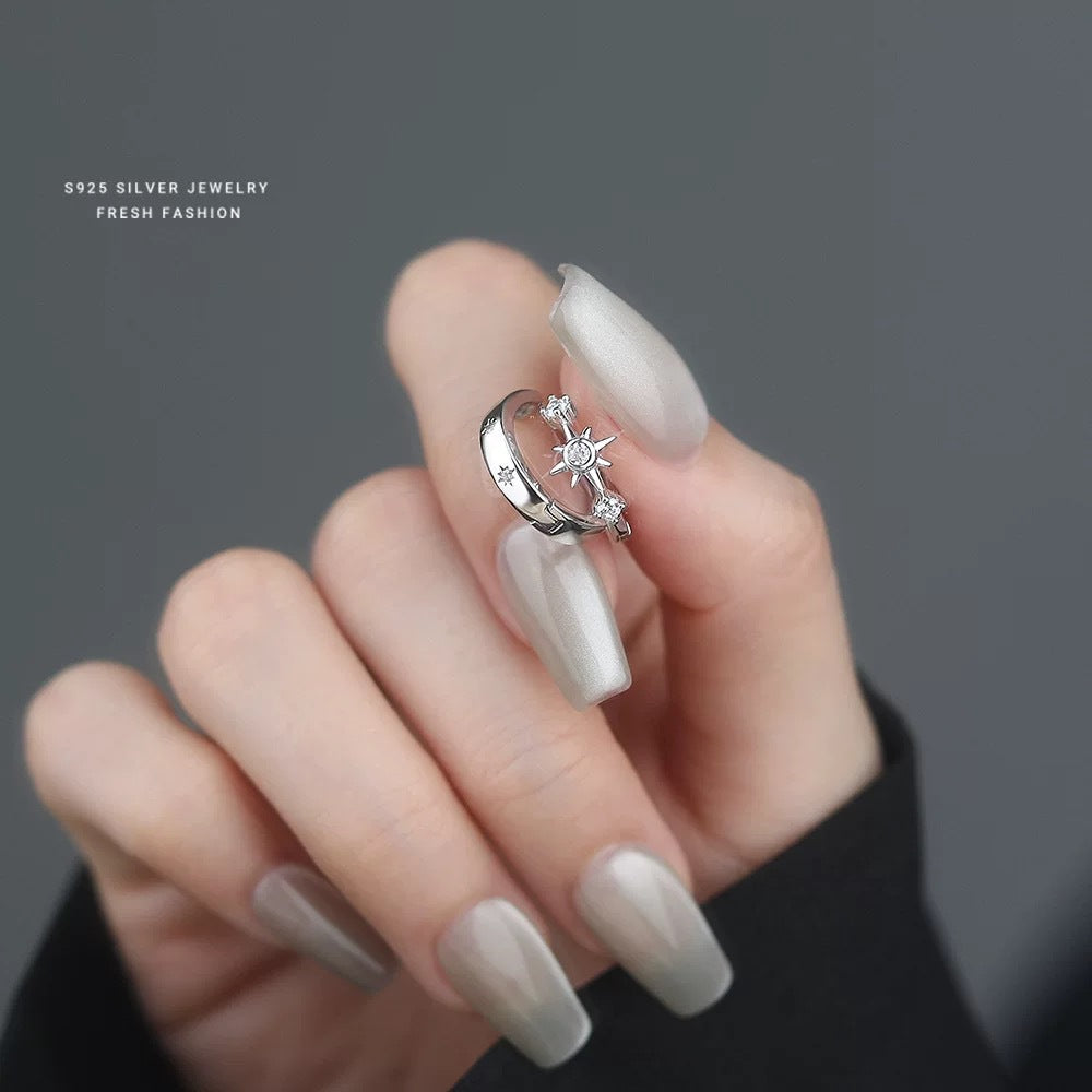 Damen Ohrschmuck mit elegantem Sonnendesign und funkelnden Zirkonia Shop Nory