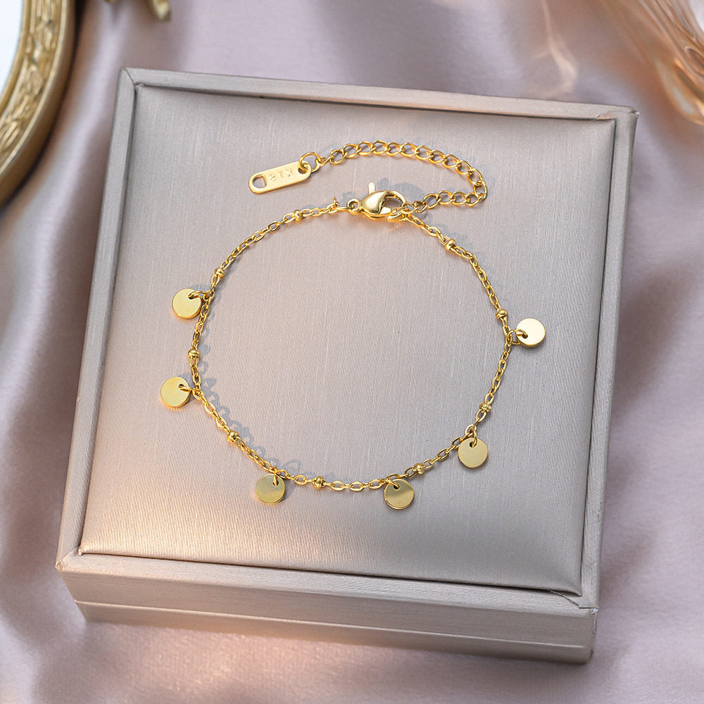 Frauen Dainty Gold Disc Charm Armband Shop Nory