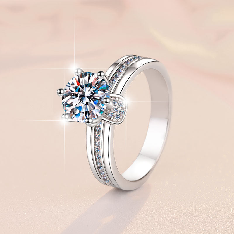 Damenring mit funkelndem schwarzen Zirkonia und eleganter Detailverzierung Shop Nory